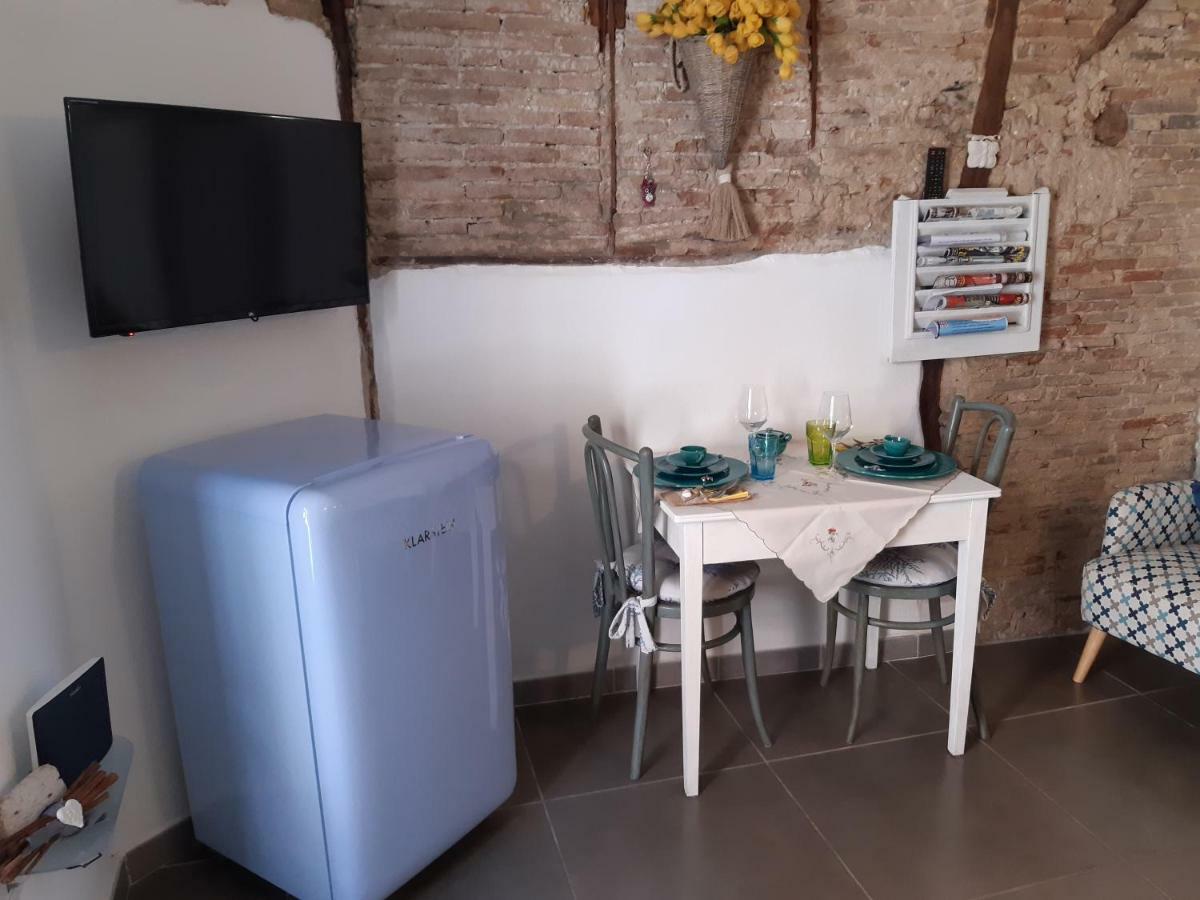 فيلا Cozy Loft In The Heart Of كالياري المظهر الخارجي الصورة