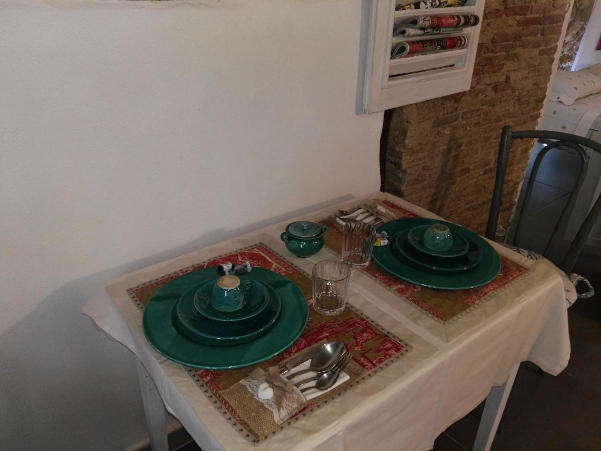 فيلا Cozy Loft In The Heart Of كالياري المظهر الخارجي الصورة