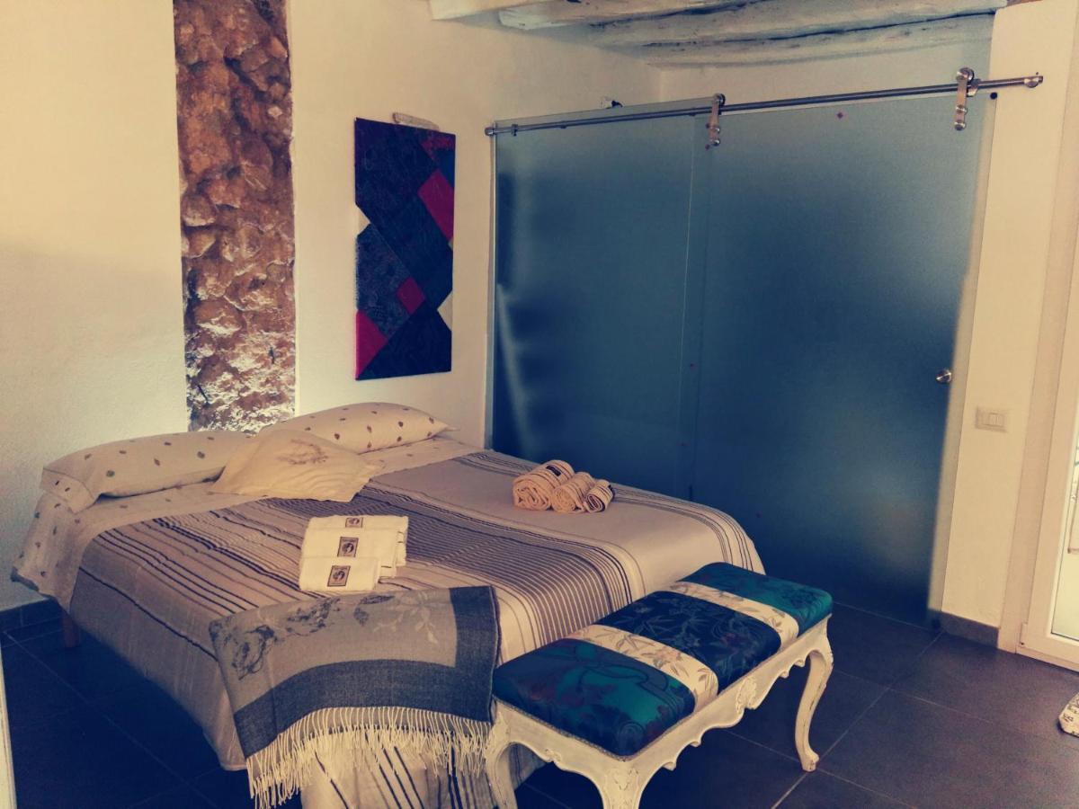 فيلا Cozy Loft In The Heart Of كالياري المظهر الخارجي الصورة